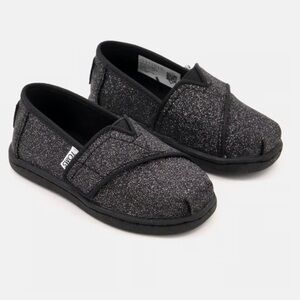 Tom’s Irid Glimmer In Black Little Girl Sz T6